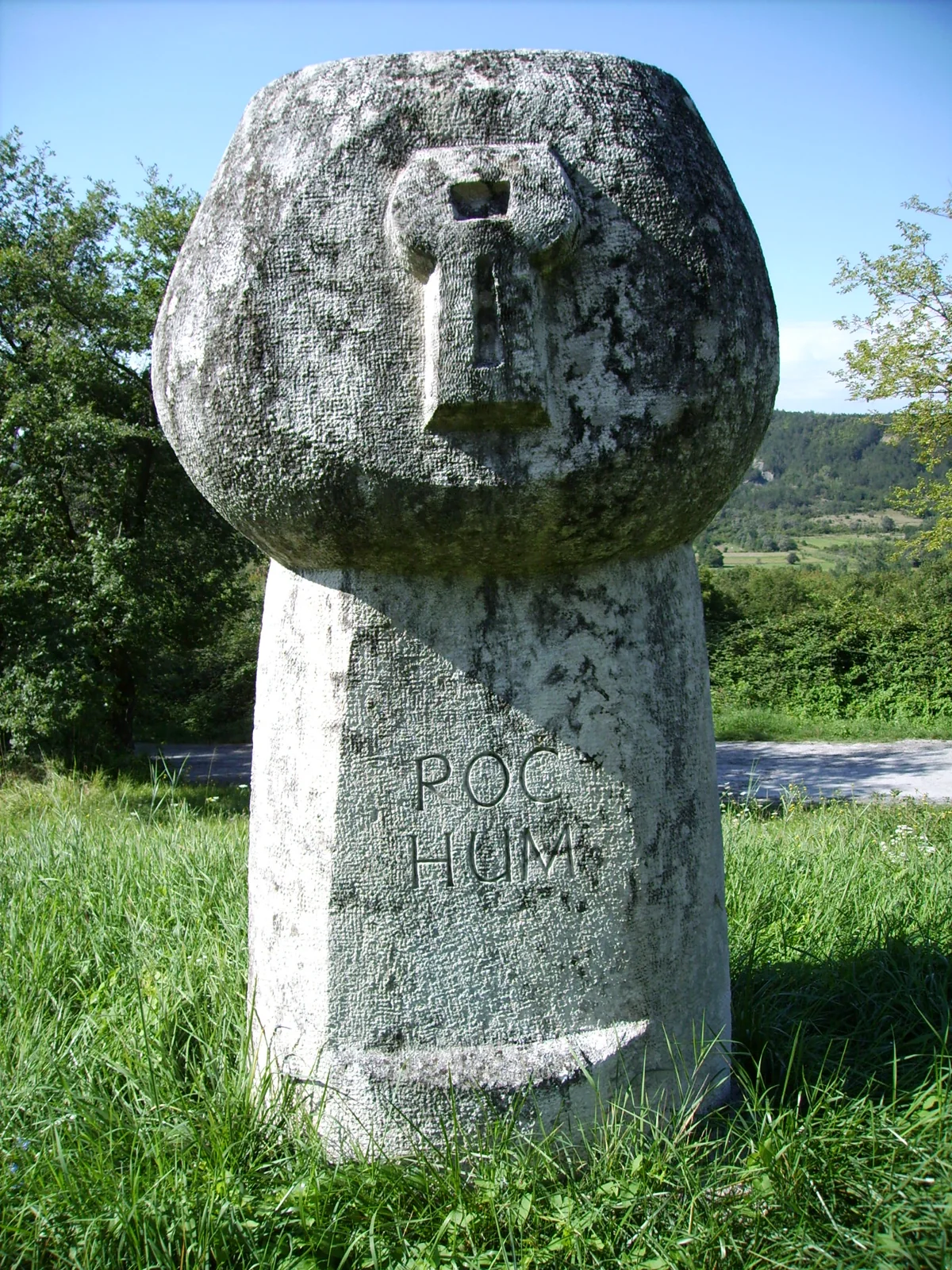 Glagolitic monument between Roč and Hum